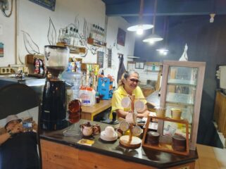Owner Langit Coffee dan Penginapan Ratu Ira, Hadirkan Peluang Usaha UMKM di Cianjur.